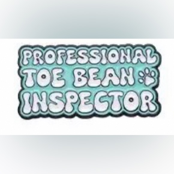 $1 DOG PIN/BROOCH. ENAMEL/METAL. NEW. $1 WITH ANY $10 ORDER OR MORE - Picture 3 of 16